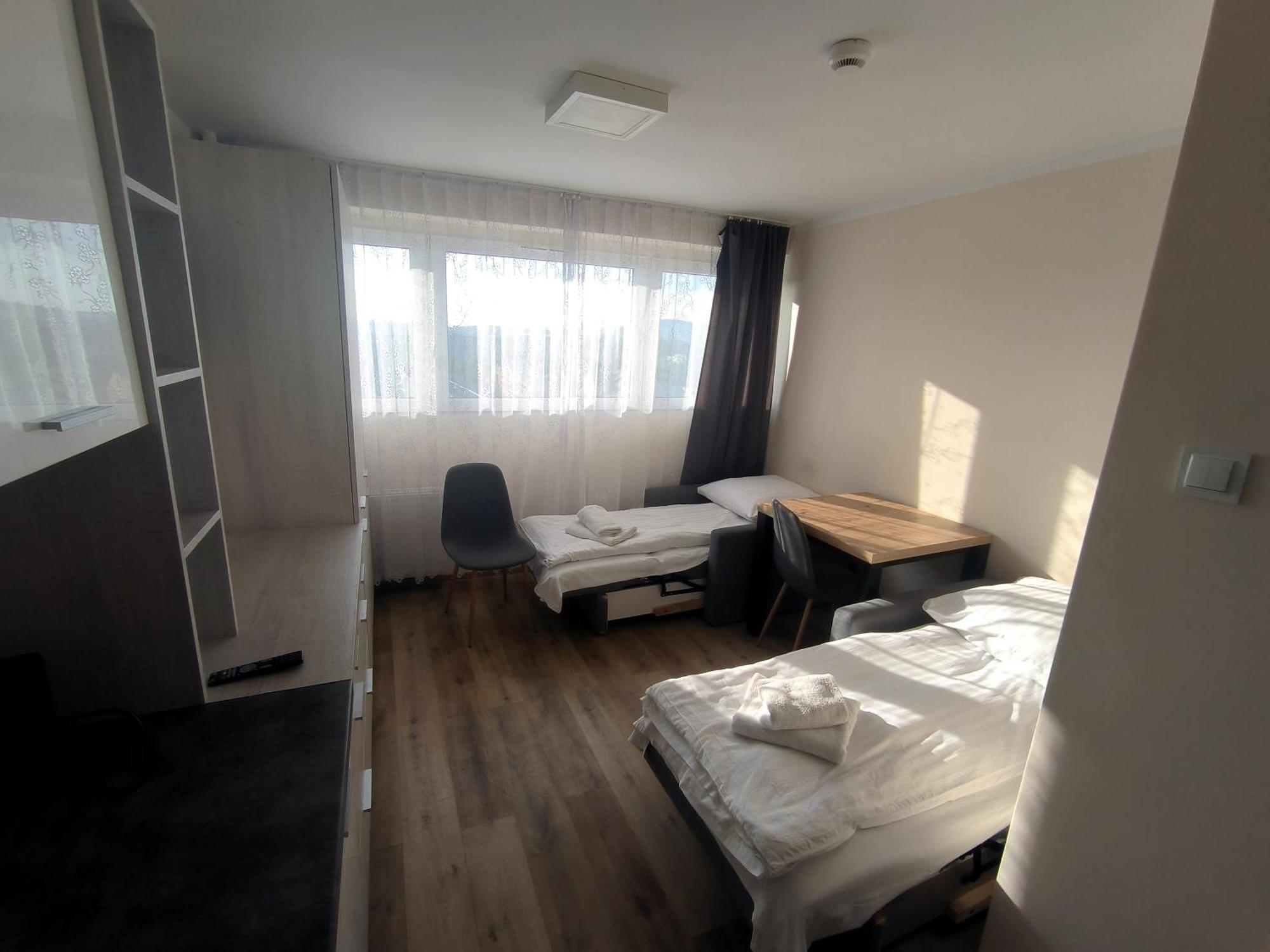 Hotel Sill キェルツェ エクステリア 写真